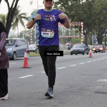 Runner Photo 8374132