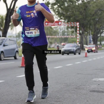 Runner Photo 8374140