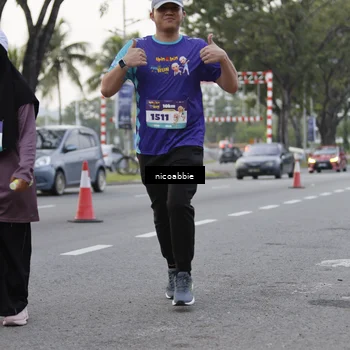 Runner Photo 8374174