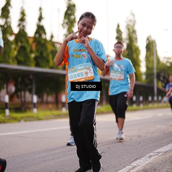 Runner Photo 8374198
