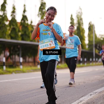 Runner Photo 8374200