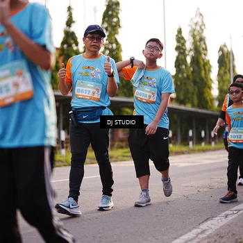 Runner Photo 8374224