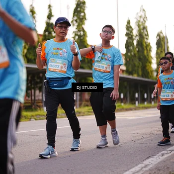 Runner Photo 8374237