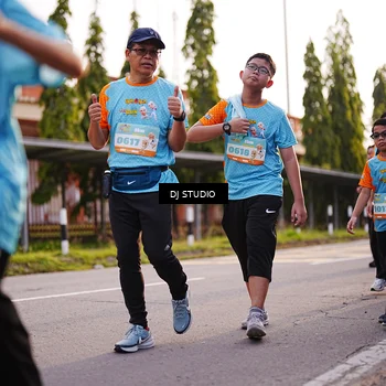 Runner Photo 8374242