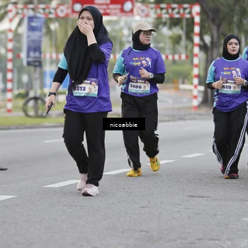 Runner Photo 8374251
