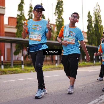 Runner Photo 8374259