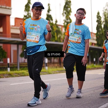 Runner Photo 8374270
