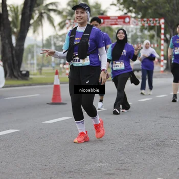 Runner Photo 8374272