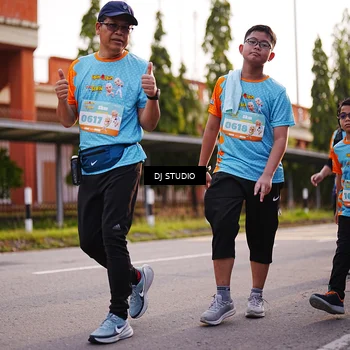 Runner Photo 8374279