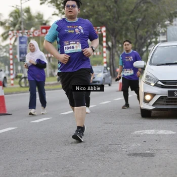 Runner Photo 8374296