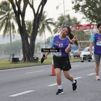 Runner Photo 8374301