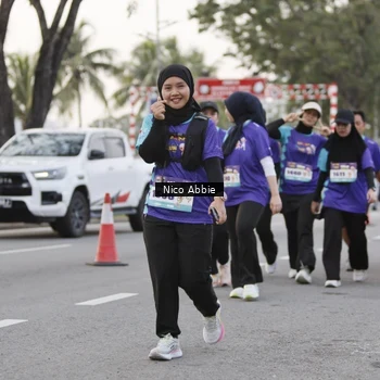 Runner Photo 8374312
