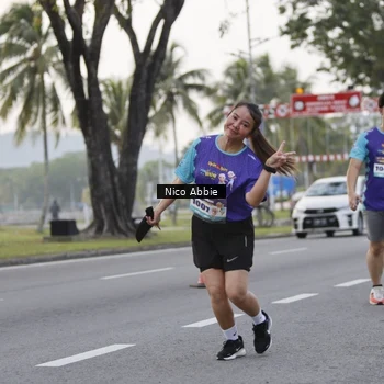 Runner Photo 8374314