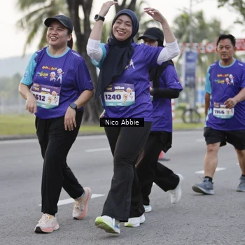 Runner Photo 8374329