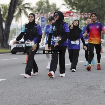 Runner Photo 8374342
