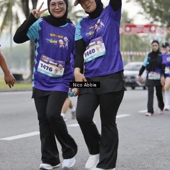 Runner Photo 8374346