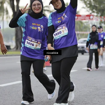 Runner Photo 8374372