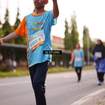 Runner Photo 8374406