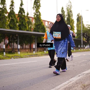 Runner Photo 8374425