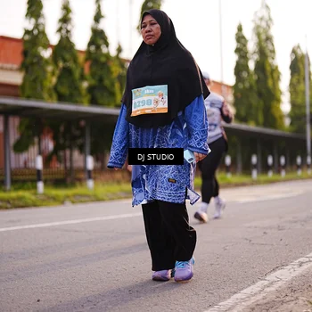 Runner Photo 8374483