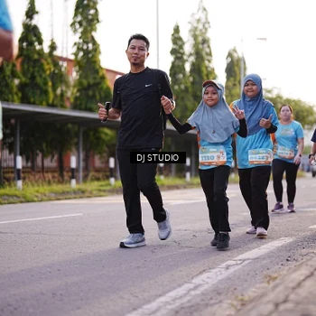 Runner Photo 8374545
