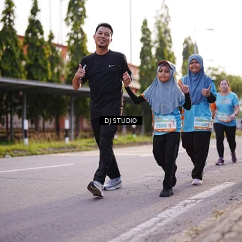 Runner Photo 8374549