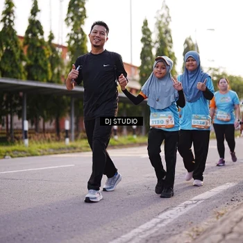 Runner Photo 8374551