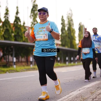 Runner Photo 8374652