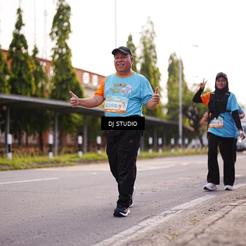 Runner Photo 8374681