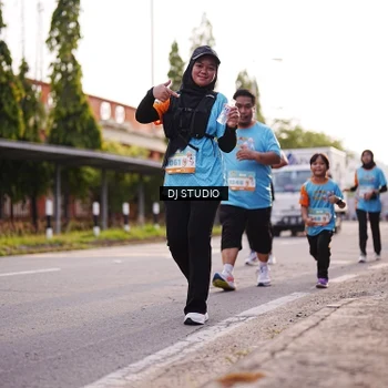 Runner Photo 8374696