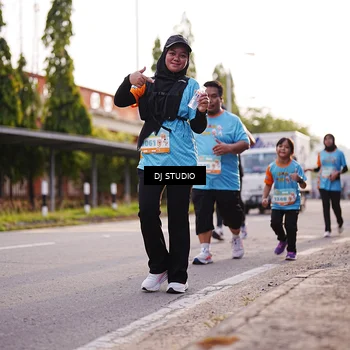 Runner Photo 8374697