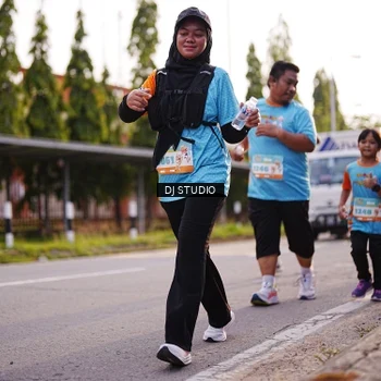 Runner Photo 8374711