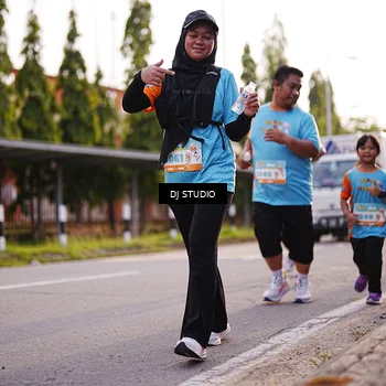 Runner Photo 8374712