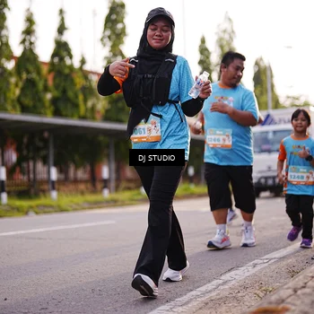 Runner Photo 8374713