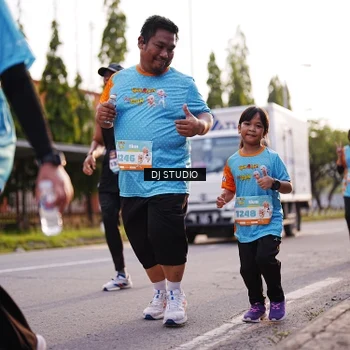 Runner Photo 8374715