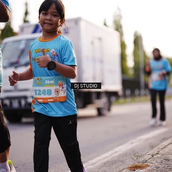 Runner Photo 8374737