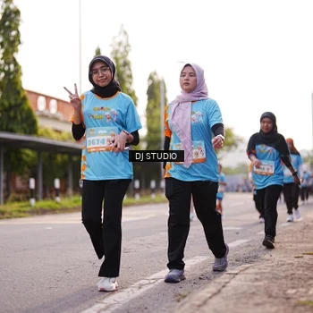Runner Photo 8374761