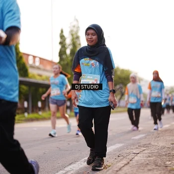 Runner Photo 8374764