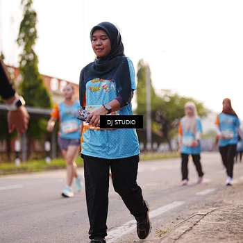 Runner Photo 8374773