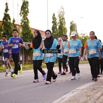 Runner Photo 8374823