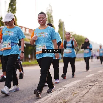 Runner Photo 8374854