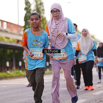 Runner Photo 8374900