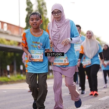 Runner Photo 8374902