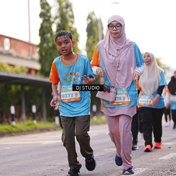 Runner Photo 8374904