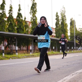 Runner Photo 8374908