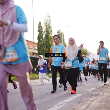 Runner Photo 8374911