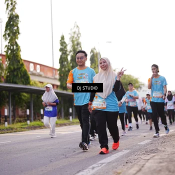 Runner Photo 8374922