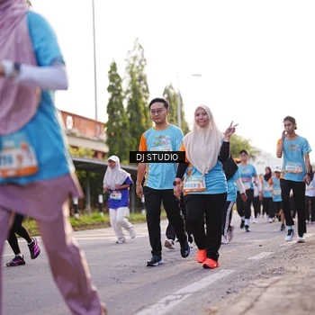 Runner Photo 8374937