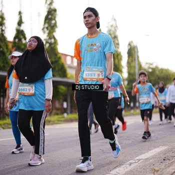 Runner Photo 8374938