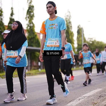 Runner Photo 8374945